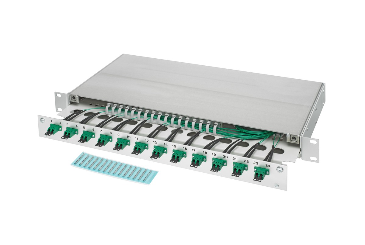 LWL 19" KEV 1HE ausz. 3xLC/APC Dupl. 9/125 komp.