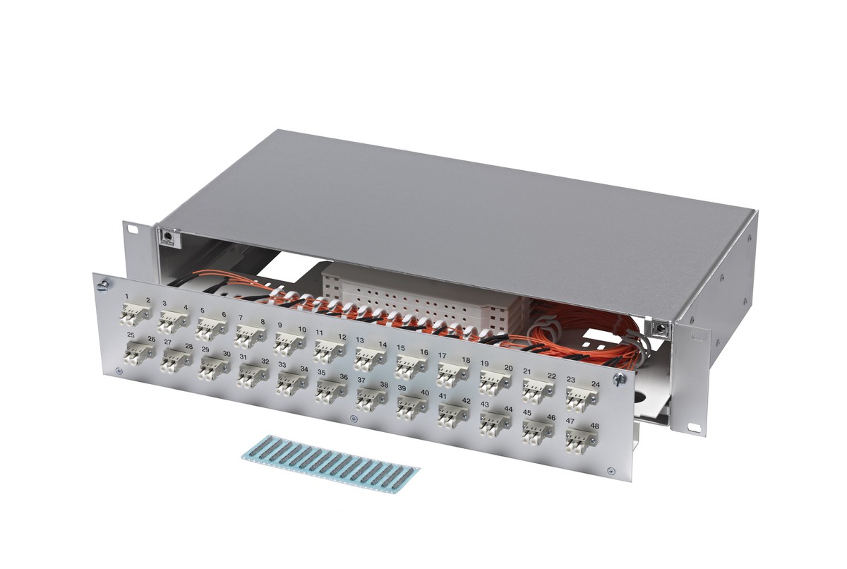 LWL 19" KEV 1HE ausz. 6xLC/Dupl. 50/125 komp.