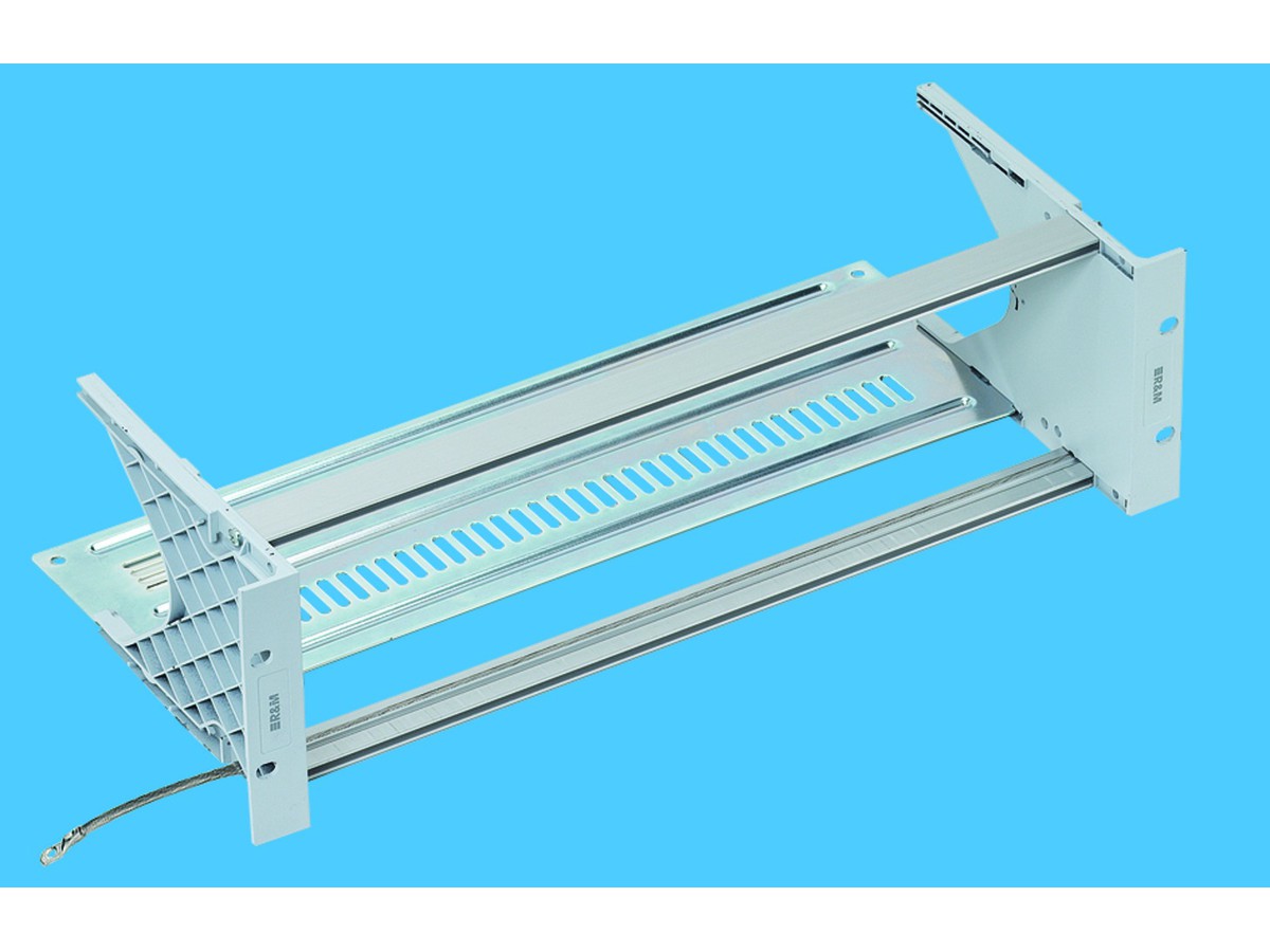 R&M Patch panel Global 19" 3U STP vide